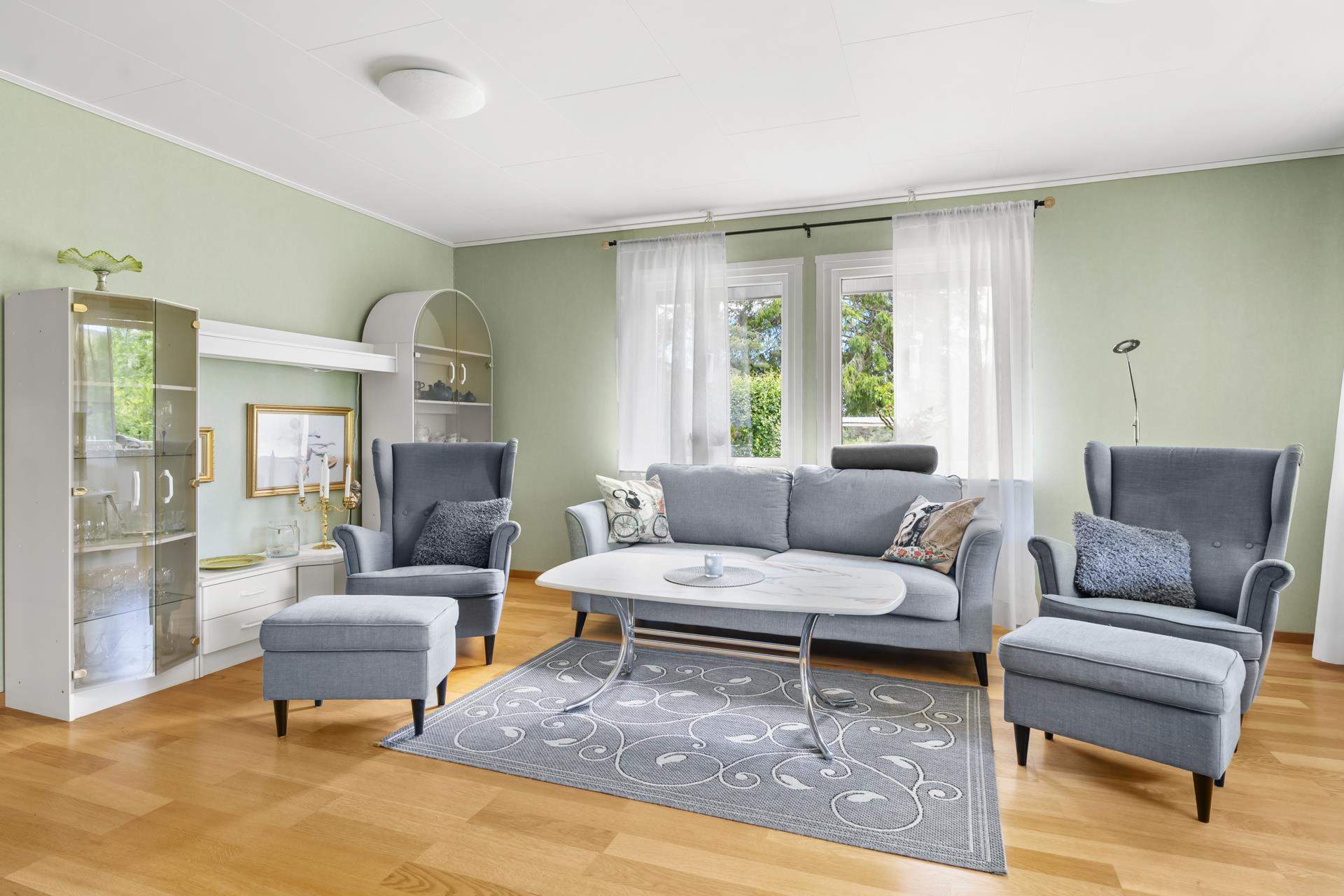 Välkommen till Krokforsvägen – ett hem med lugn, rymd och lantlig charm!