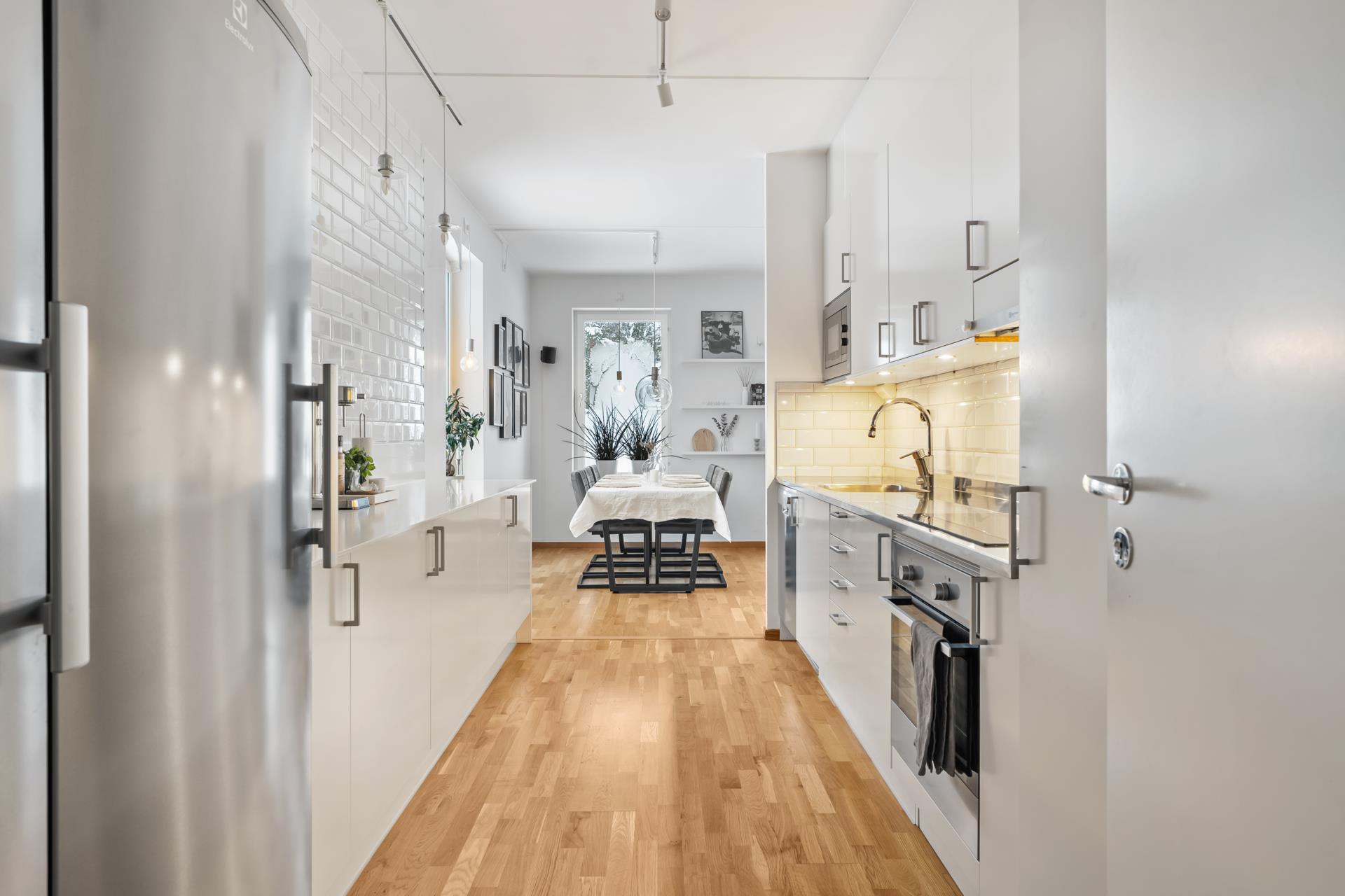 Hakon-Ahlbergs-väg-77