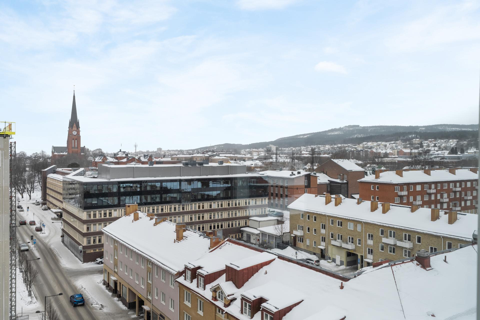 Fin gaveltrea på vån 8 av 8