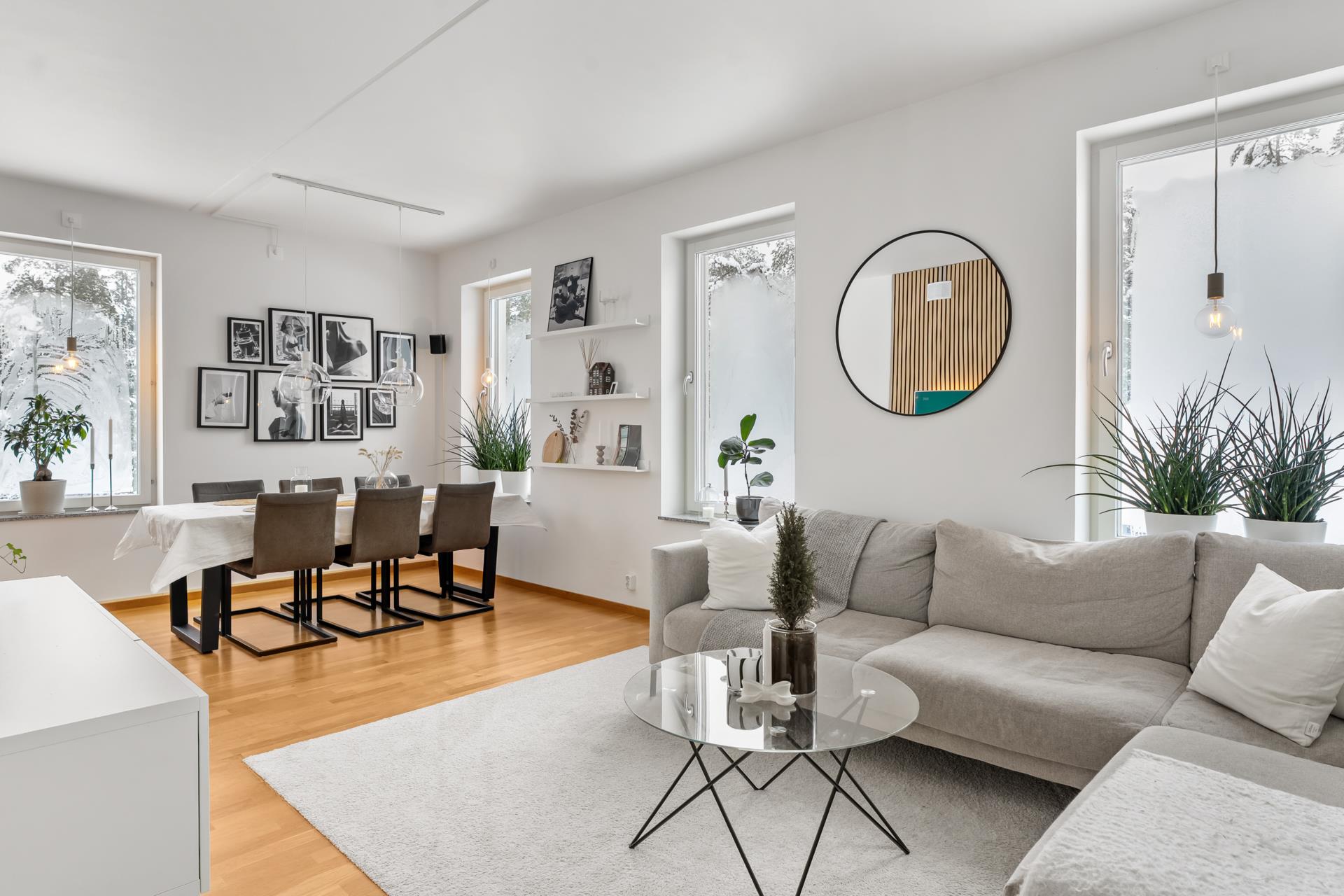 Hakon-Ahlbergs-väg-77