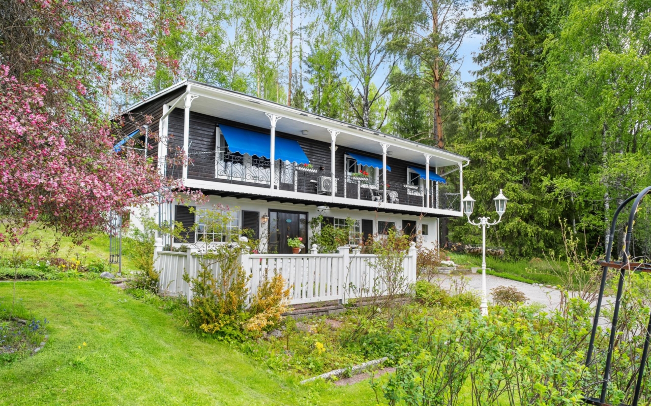 Karström Mäklarbyrå
