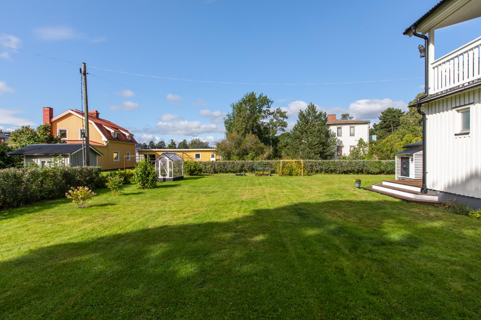Välkommen till ett unikt och välskött hem i hjärtat av Njurundabommen