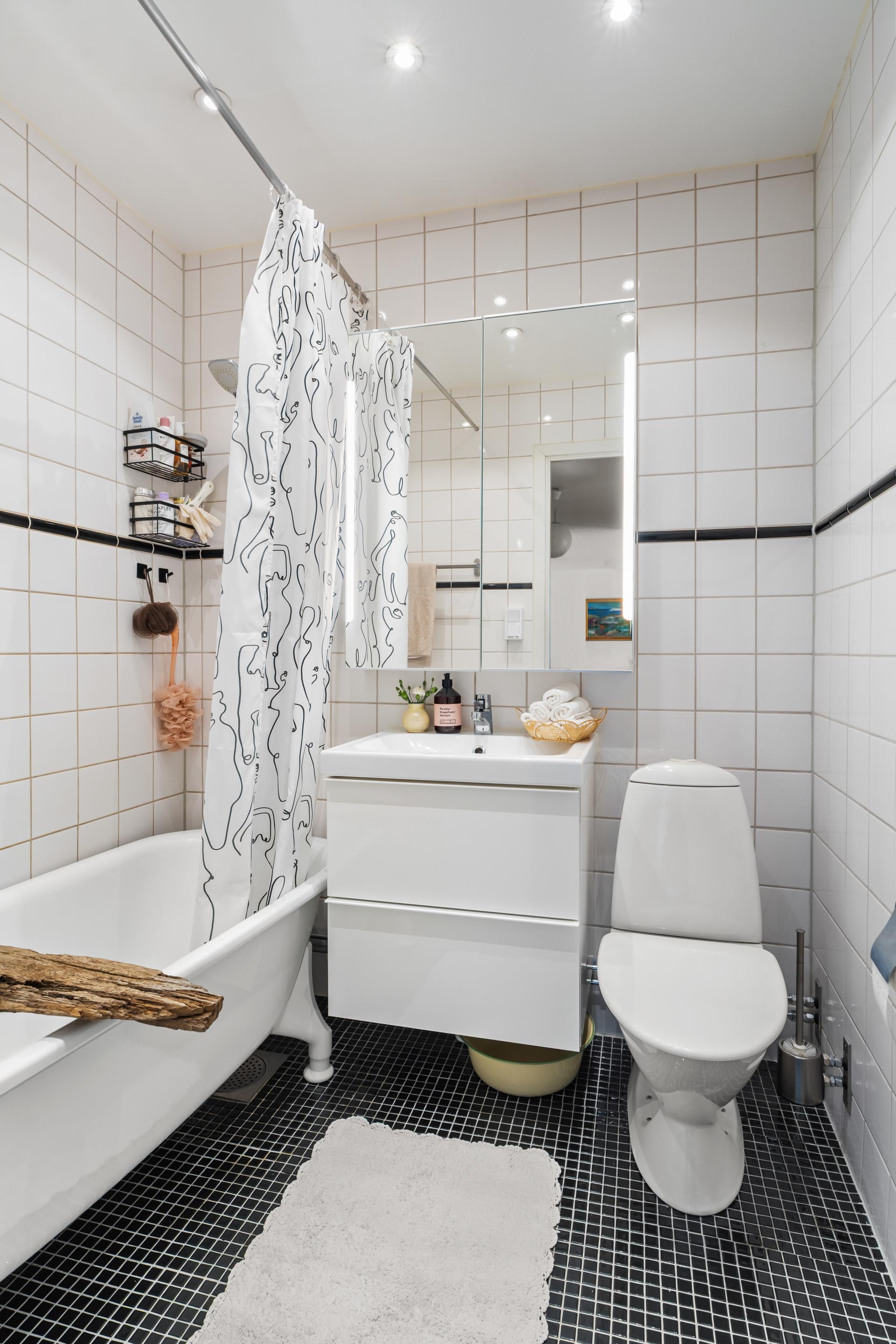 Tallrotsgatan-17