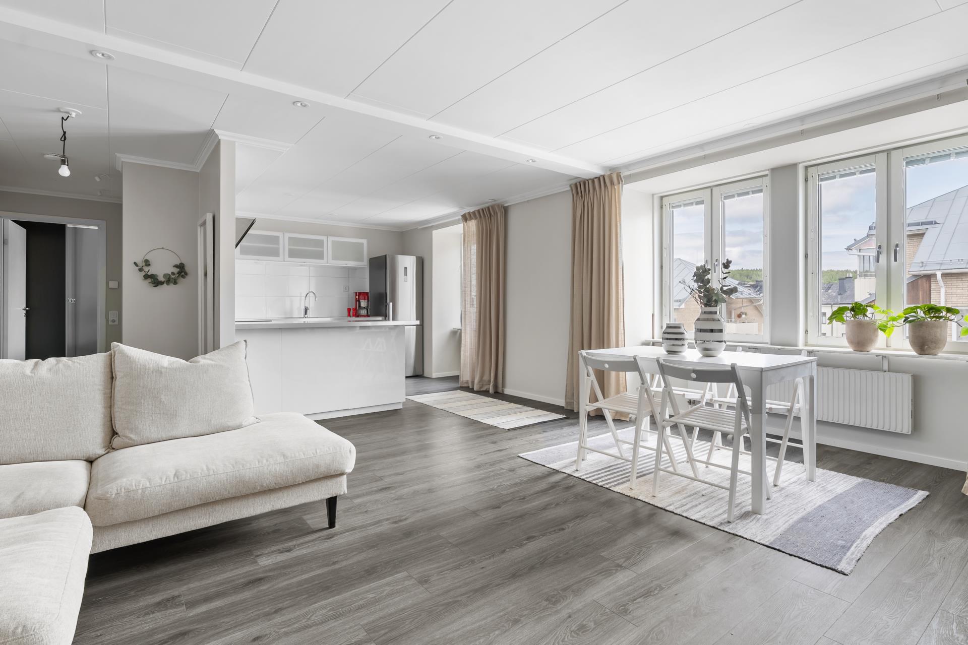 Fint renoverad 2:a i centrala Sundsvall