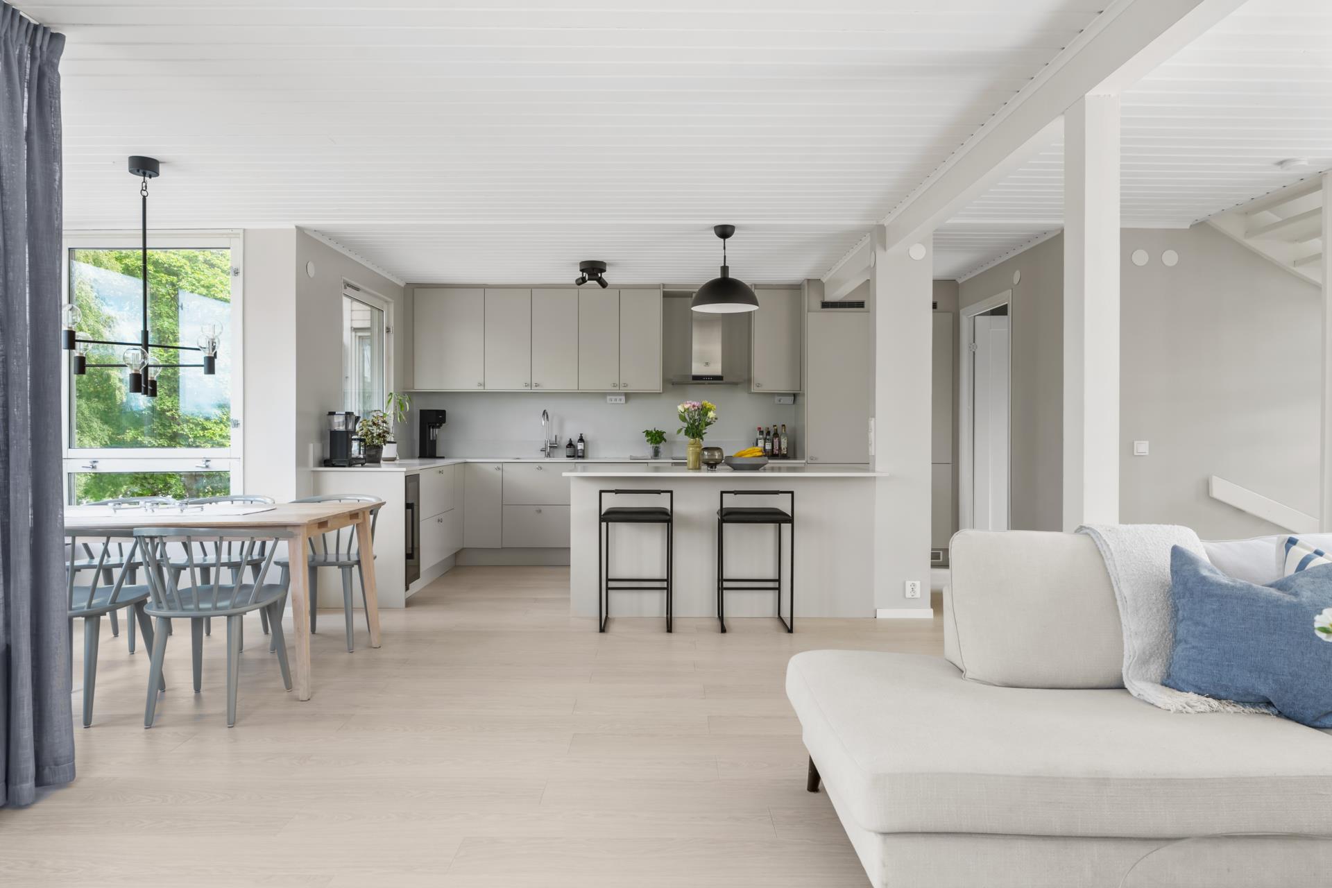 Fint och välrenoverat parhus med härlig utsikt
