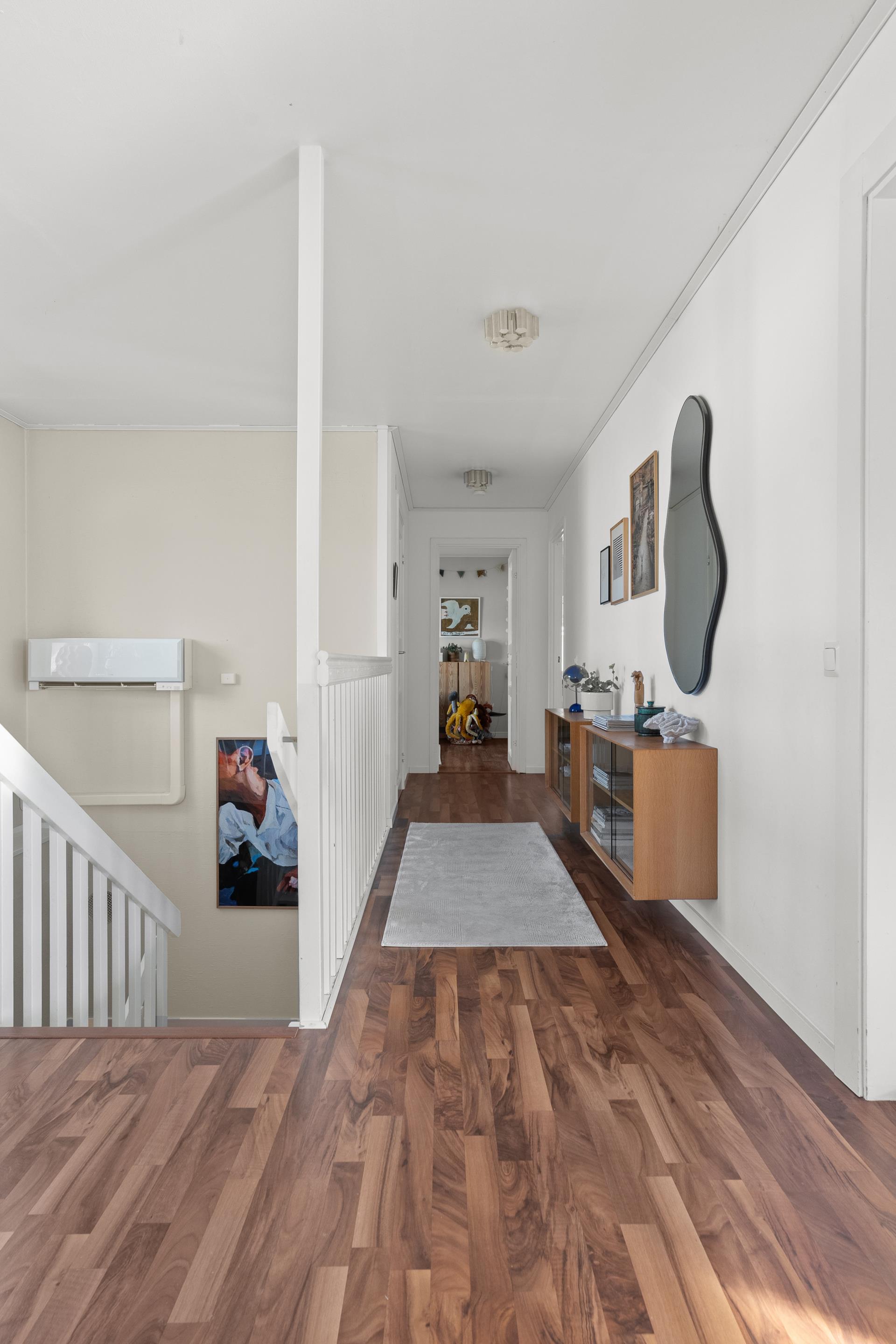 Välskött villa med gavelläge och trivsam planlösning!