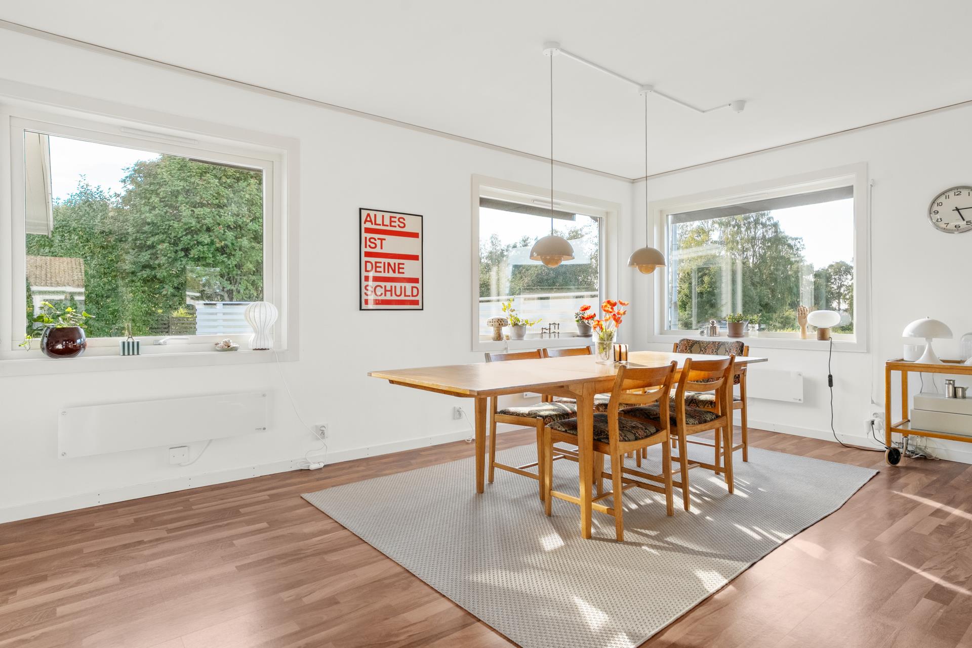 Välskött villa med gavelläge och trivsam planlösning!