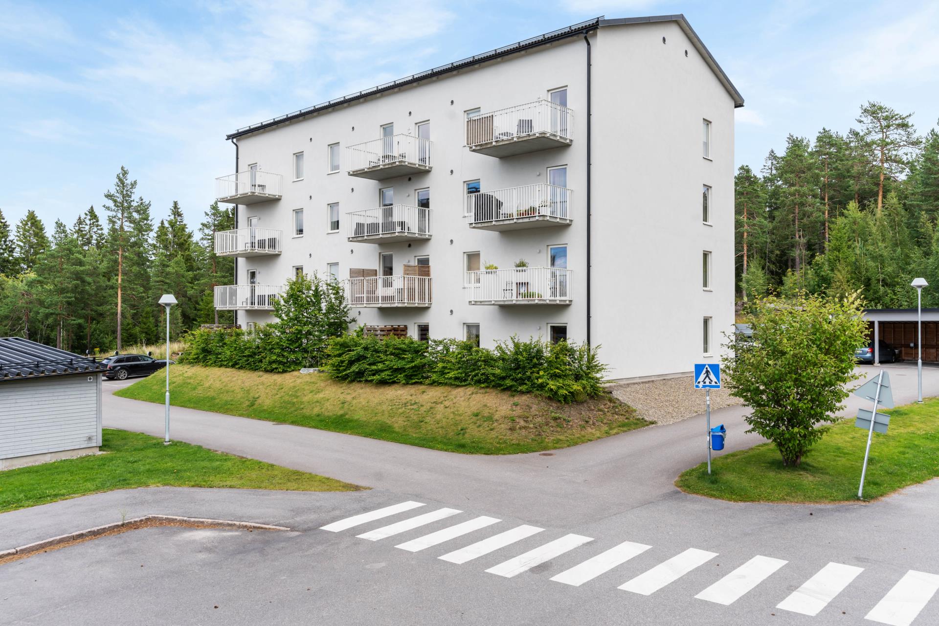 Hakon-Ahlbergs-väg-77
