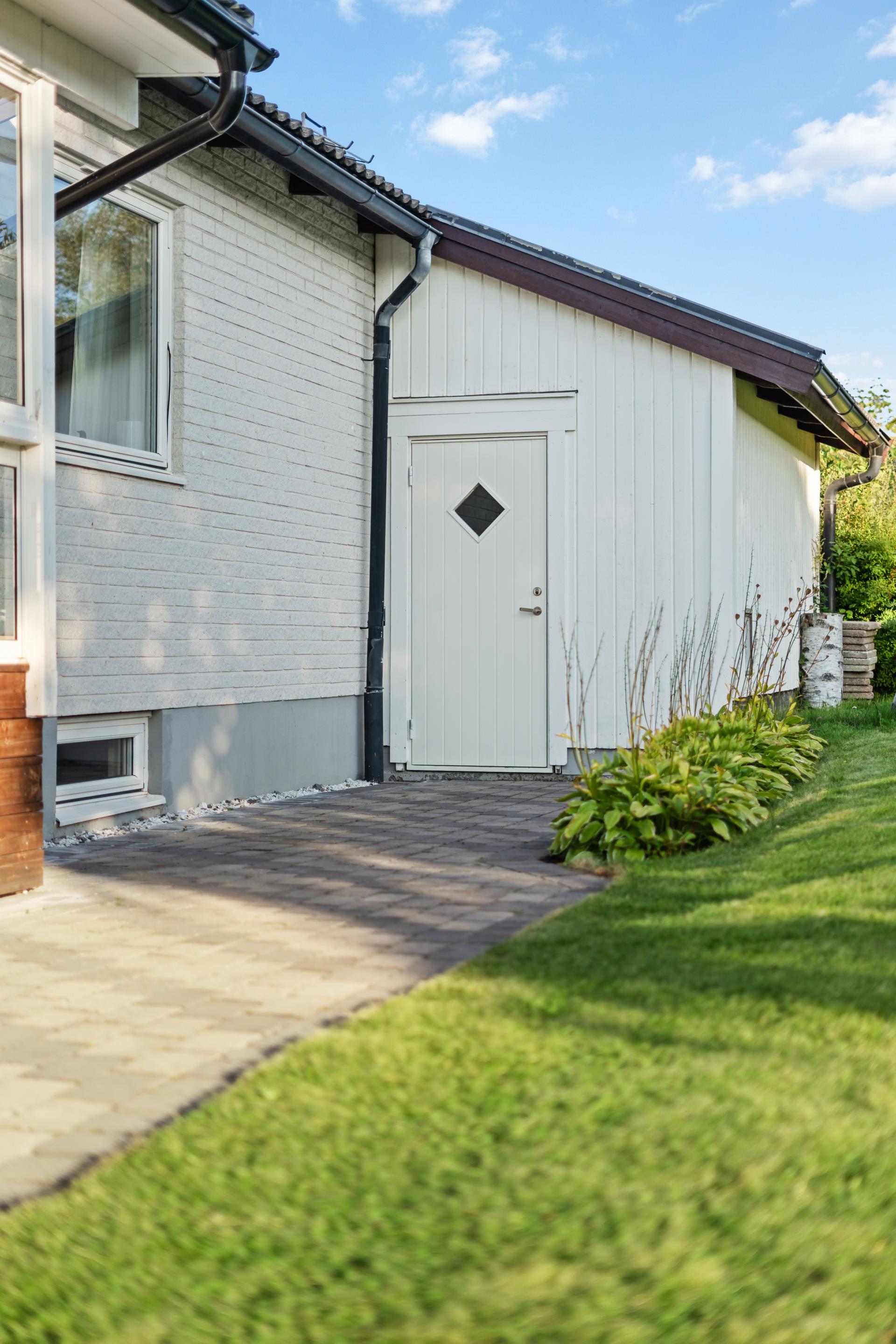 Välskött villa med gavelläge och trivsam planlösning!