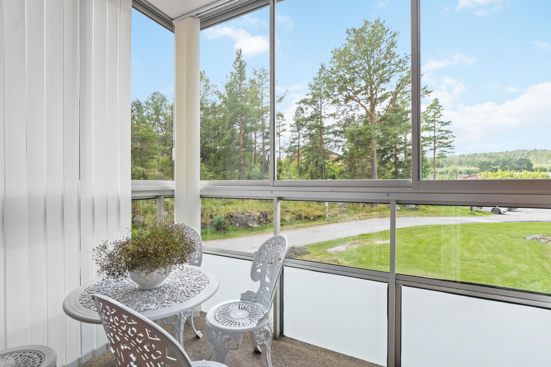 Härlig fyra med två inglasade balkonger!
