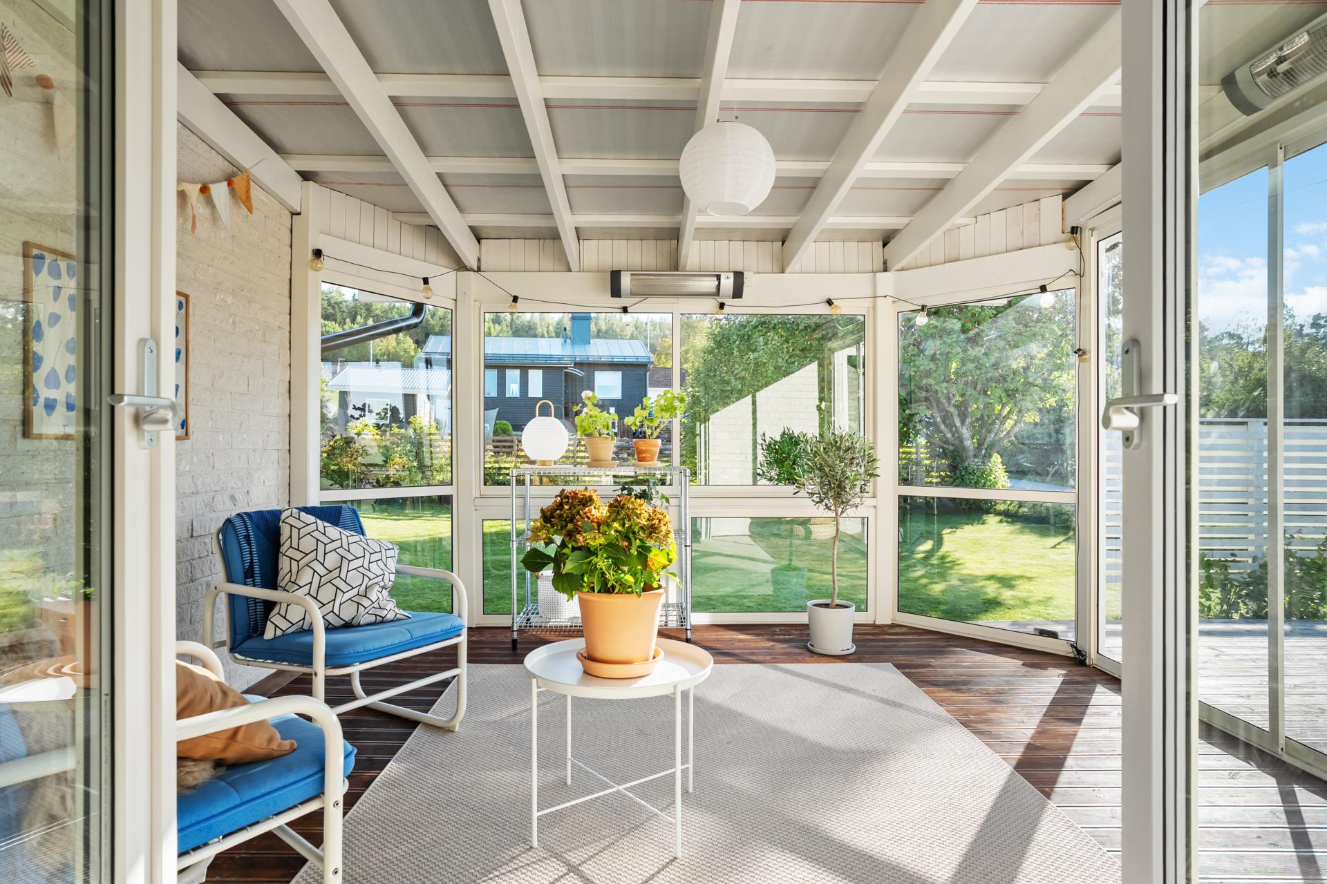 Välskött villa med gavelläge och trivsam planlösning!