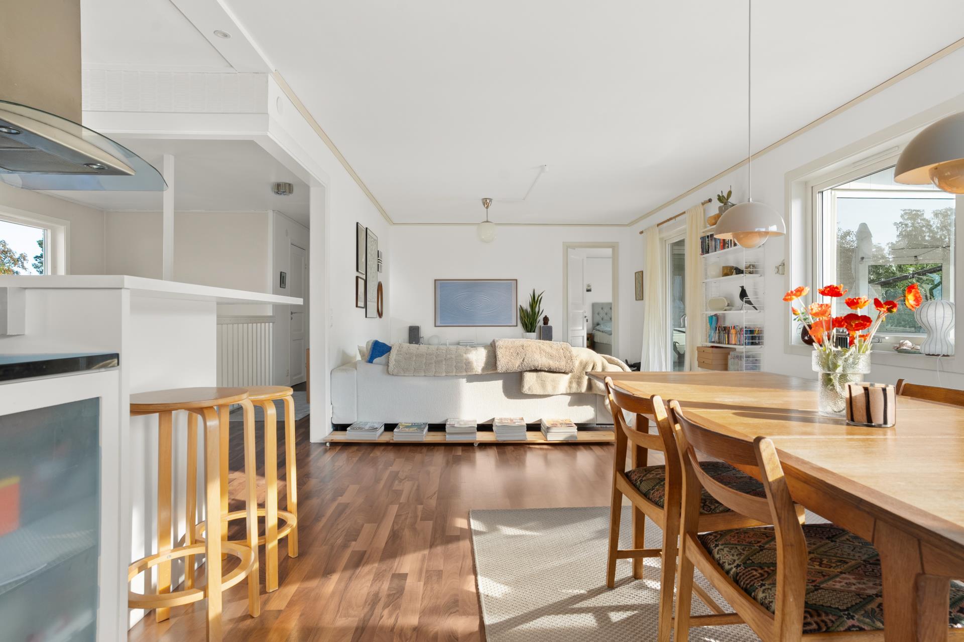 Välskött villa med gavelläge och trivsam planlösning!