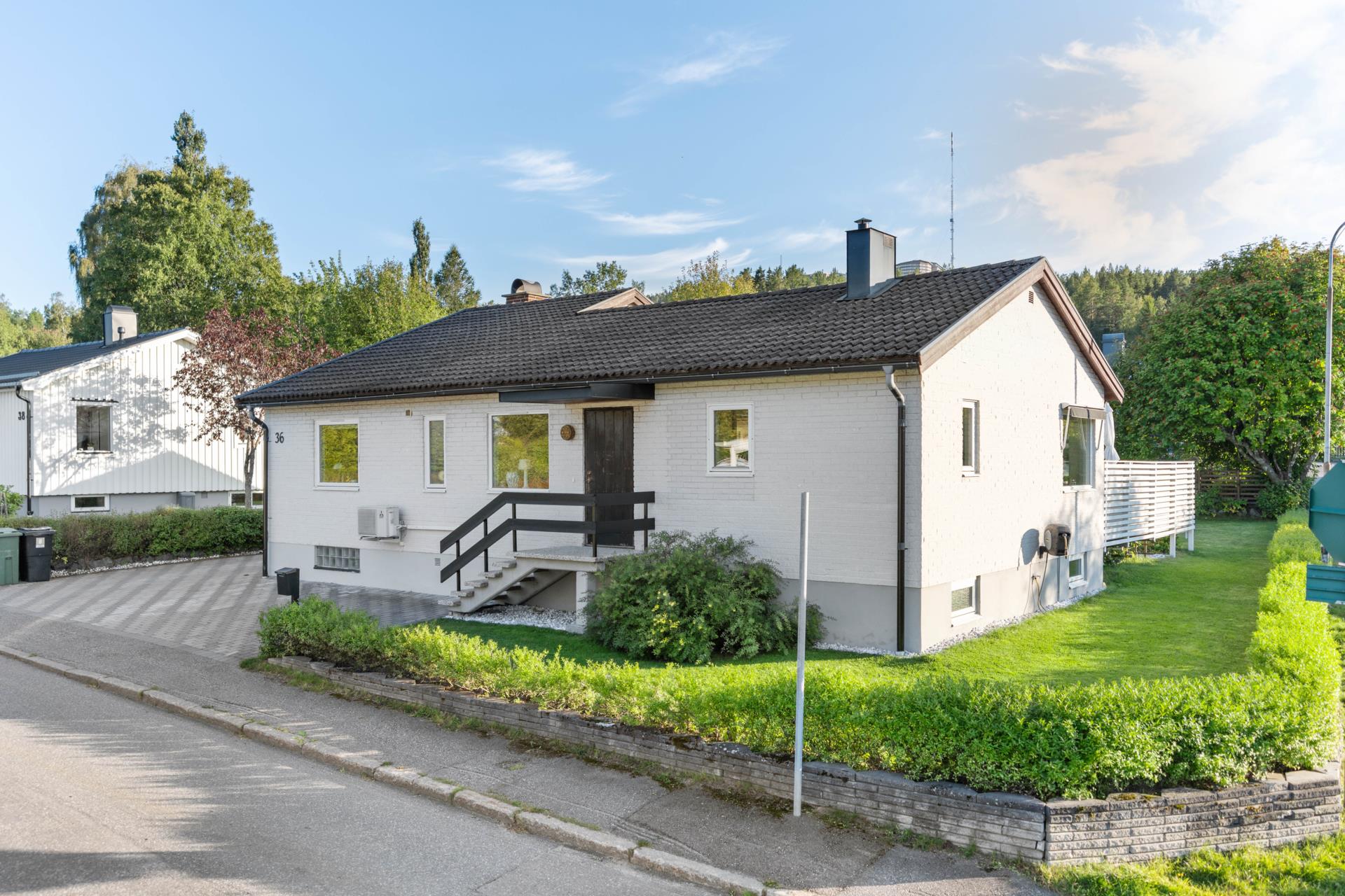 Välskött villa med gavelläge och trivsam planlösning!