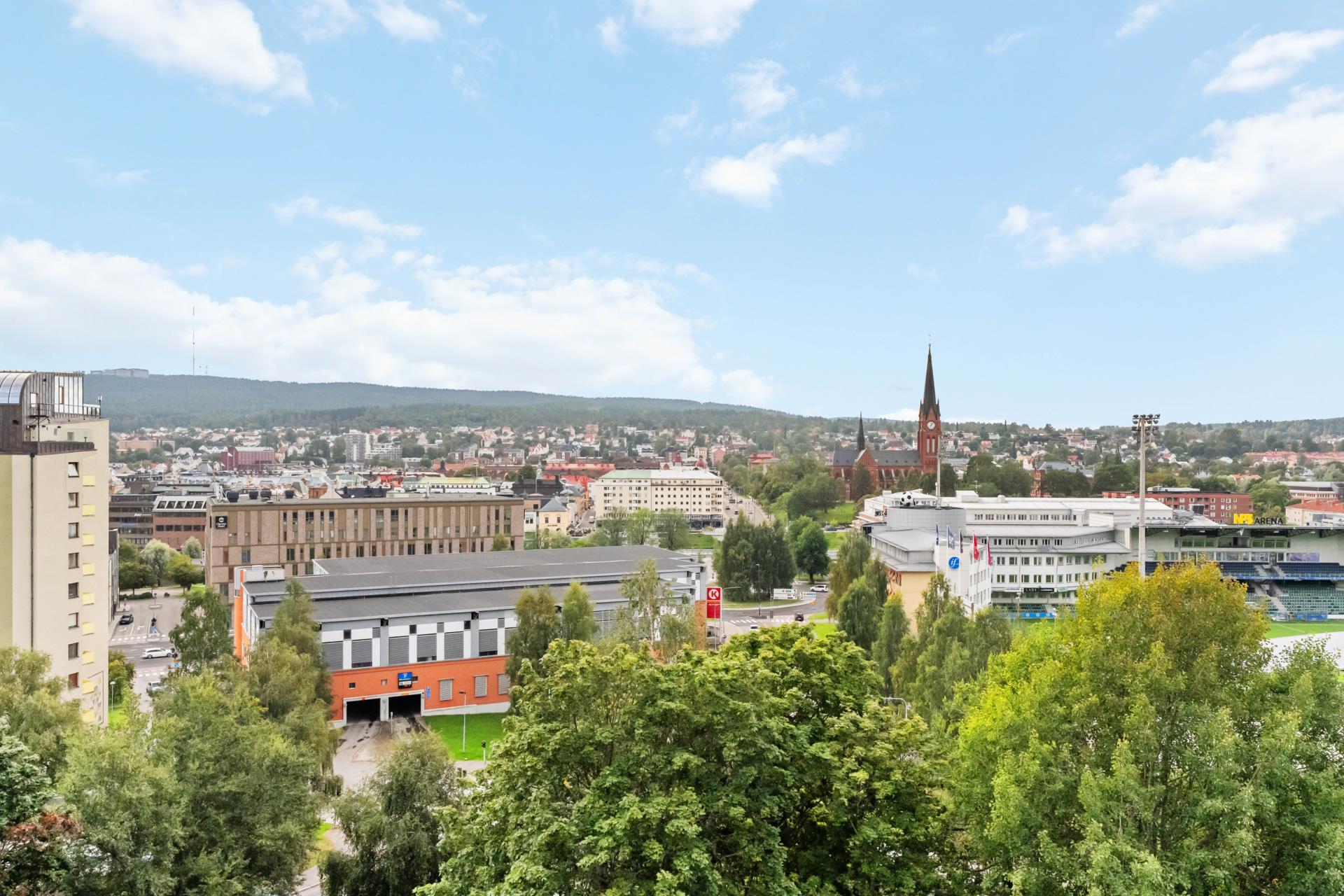 Smakfull tvåa med makalös utsikt!