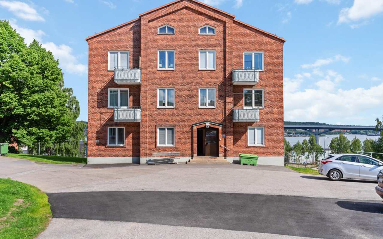 Karström Mäklarbyrå