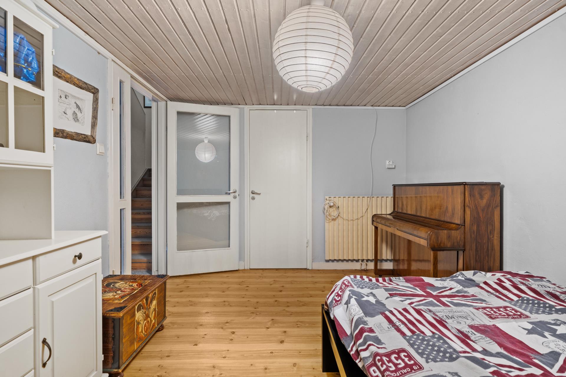 Lättskött familjeboende med soliga uteplatser och naturen nära!